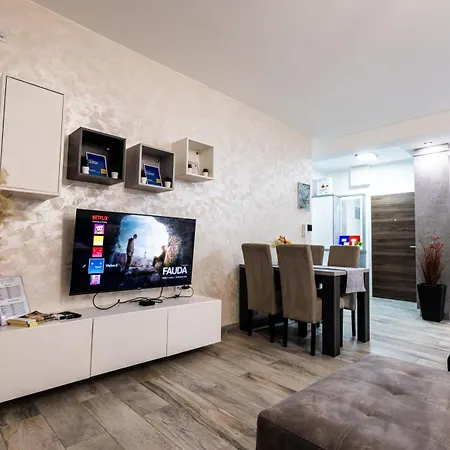 Vision Apartment *