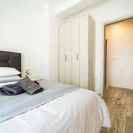 Apartment Vision *