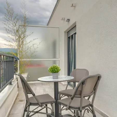 Vision アパート *